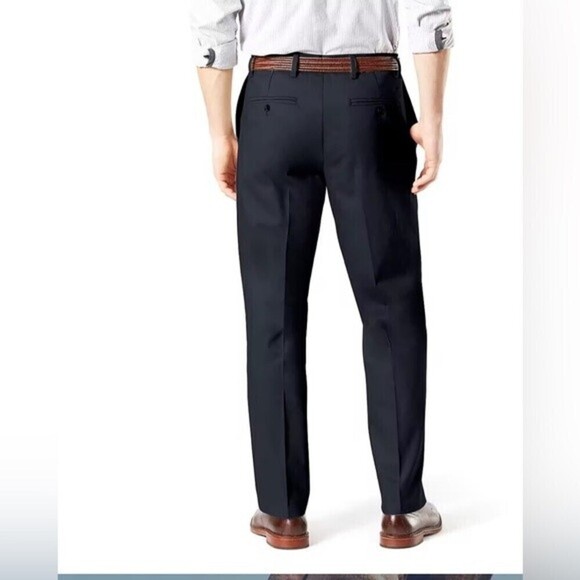 #0122- Dockers Signature Khaki Lux Cotton Stretch Mens Relaxed Fit Pleated Pant. - Picture 2 of 6